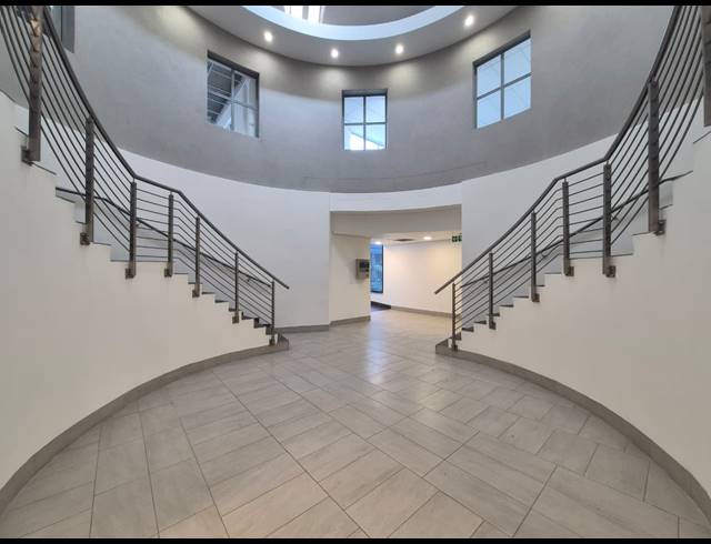 1,065M² OFFICE TO LET IN SANDTON CENTRAL